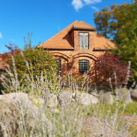 Gross Dratow Schmiede1860 Bed & Breakfast エクステリア 写真