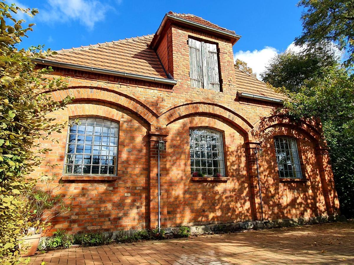 Gross Dratow Schmiede1860 Bed & Breakfast エクステリア 写真
