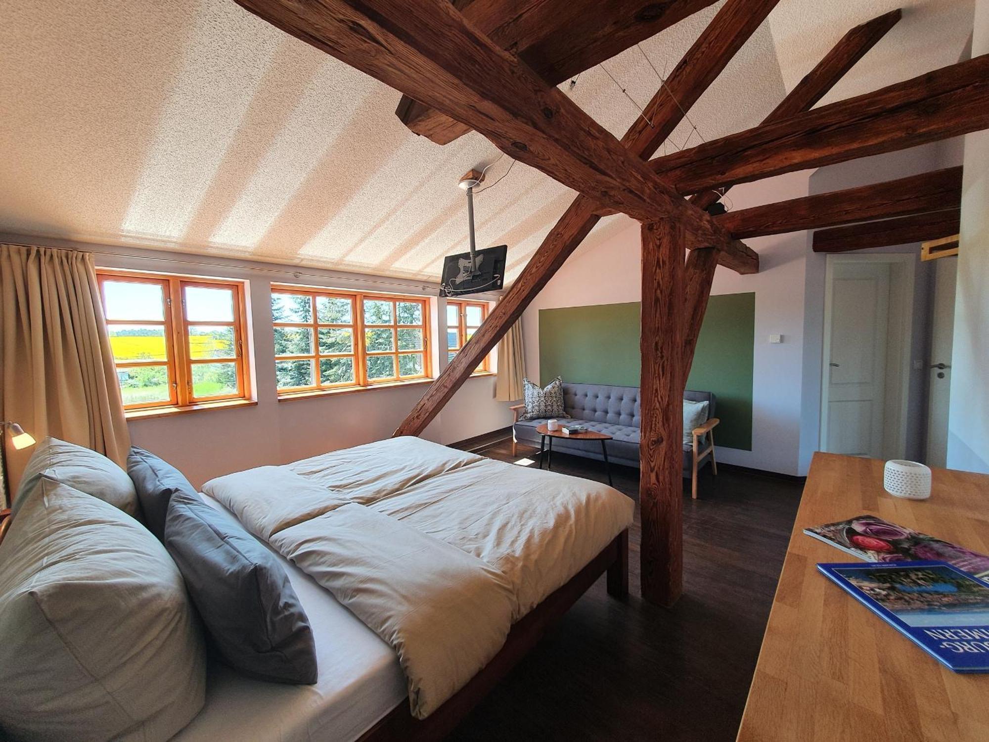 Gross Dratow Schmiede1860 Bed & Breakfast 部屋 写真